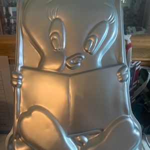 Vintage Wilton Tweety Bird Cake pan